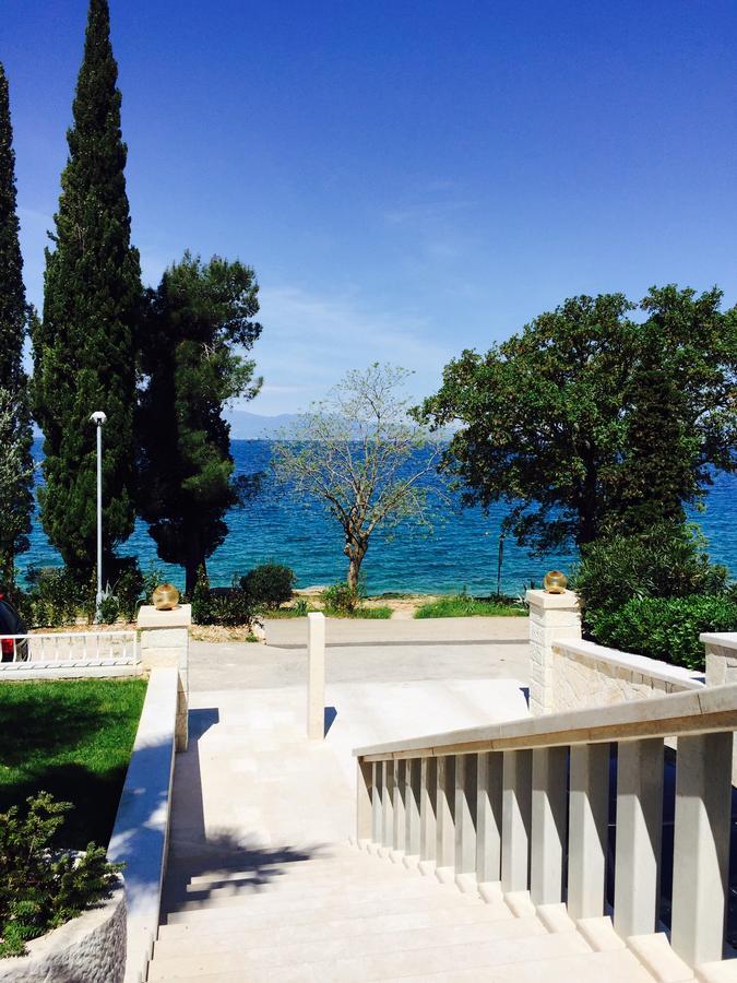 Villa Maja นยีวีเซ ภายนอก รูปภาพ